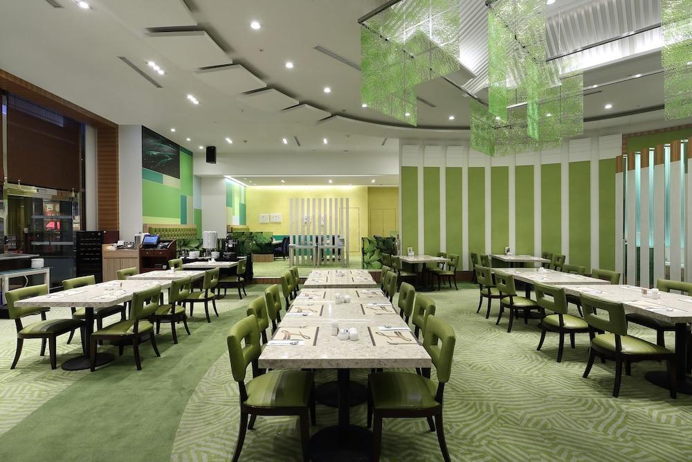 テイ ランディス ホテル タイナン【ペット可】 台南 エクステリア 写真 The interior of the restaurant