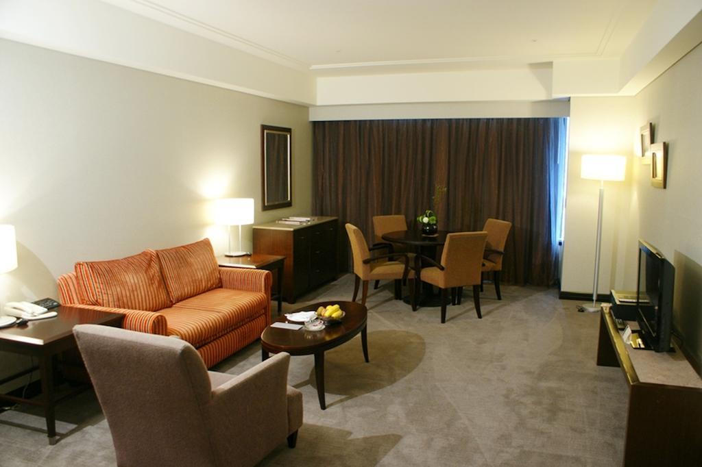 テイ ランディス ホテル タイナン【ペット可】 台南 部屋 写真 A suite at the hotel