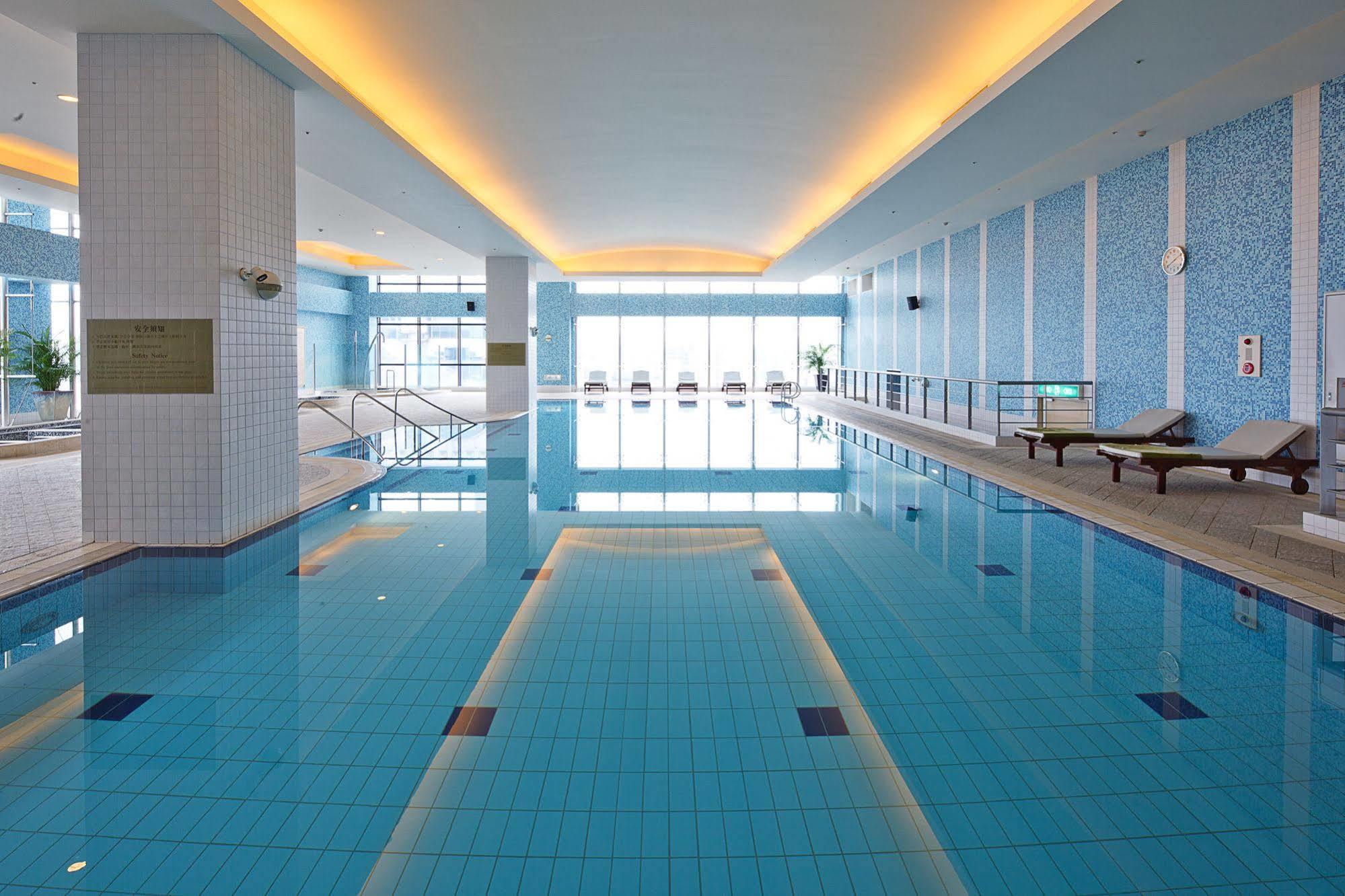 テイ ランディス ホテル タイナン【ペット可】 台南 エクステリア 写真 Indoor pool